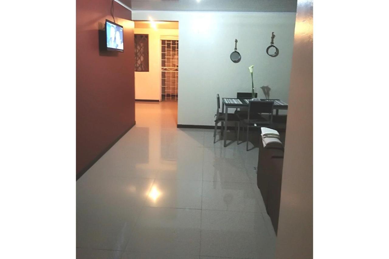 Aptos Casa Caribe, Habitaciones Privadas En Aptos Compartidos & Aptos Completos Con Auto Entrada ปูแอร์โตลีมอน ภายนอก รูปภาพ